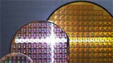 Wafer di semiconduttori da 300 mm a prezzi record: oltre i 200 dollari entro il 2024