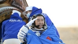 Gli astronauti cinesi di Shenzhou-20 sono rientrati a bordo della navicella di Shenzhou-21 a causa di un danno a un obl&ograve;