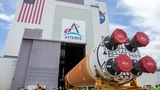Lo stadio centrale di NASA SLS per la missione Artemis II &egrave; arrivato al Kennedy Space Center