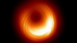 EHT mostra nuove immagini di come cambia il buco nero supermassiccio M87*