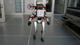 X1: dalla California il nuovo robot che cammina, guida e... vola