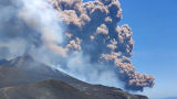 Etna in eruzione vista dallo Spazio: l'immagine dell'ESA &egrave; spettacolare