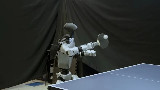 Il robot che gioca a ping pong meglio di te: guarda HITTER in azione!