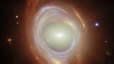 Il telescopio spaziale James Webb mostra un'immagine di un anello di Einstein generato da due galassie