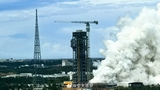 La Cina ha acceso i motori del razzo spaziale Lunga Marcia 10 che porter&agrave; gli astronauti sulla Luna