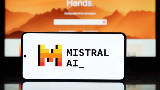 Mistral AI raccoglie 830 milioni di dollari per un datacenter vicino Parigi basato su GPU NVIDIA