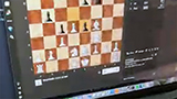Il primo paziente con l'impianto Neuralink gioca a scacchi con il pensiero | VIDEO