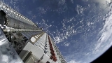 Elon Musk mostra un'immagine e un video ripresi da un satellite SpaceX Starlink